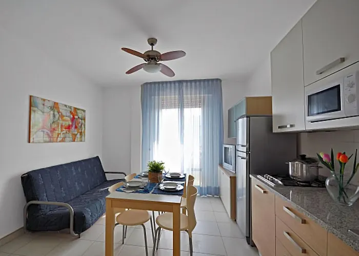 Apartamento Modern Flat With Balcony In A In *